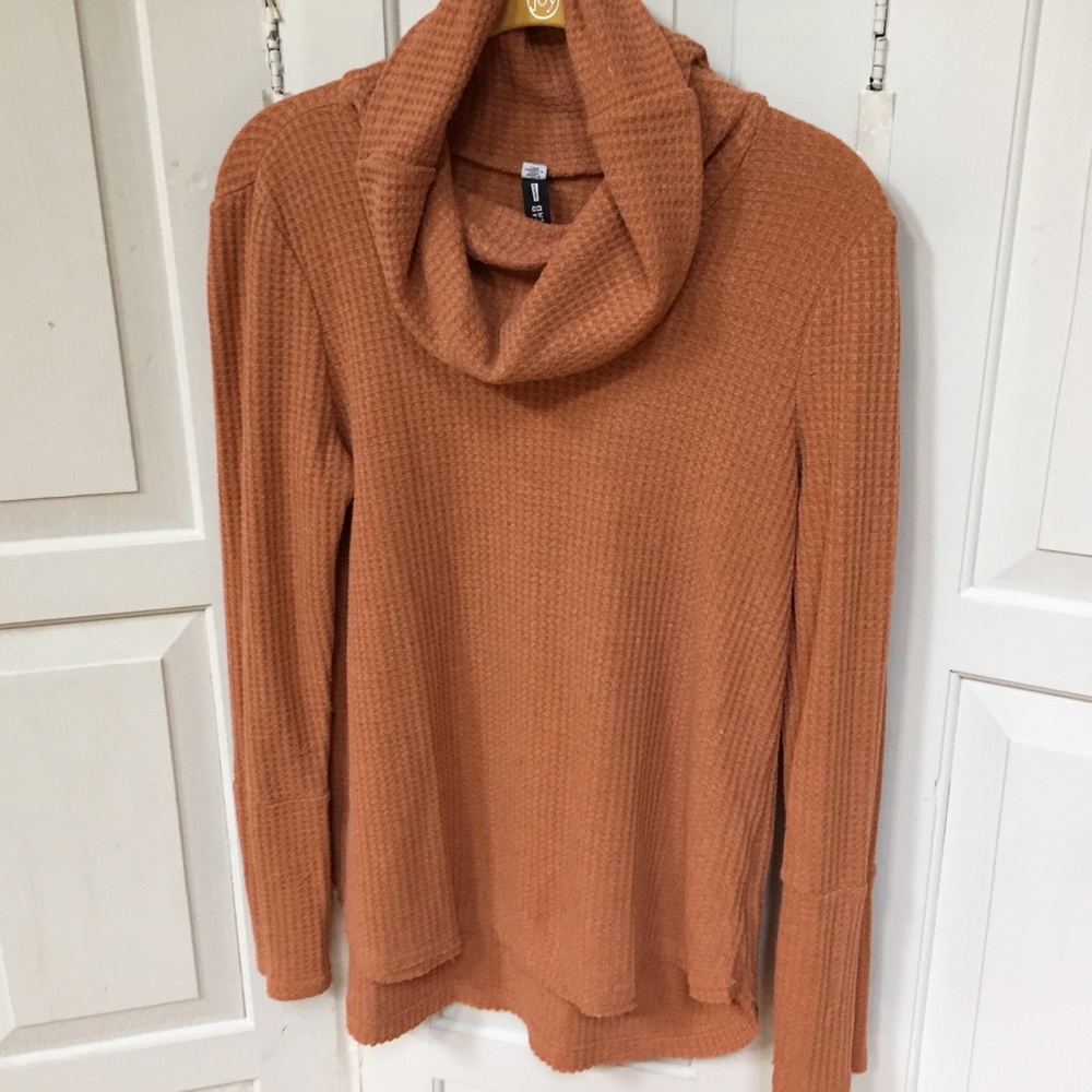 ❤️ Design Lab Waffle Cowl Neck Top - Picture 6 of 13